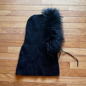 Linda Richards genuine fur and 100% wool hood, black